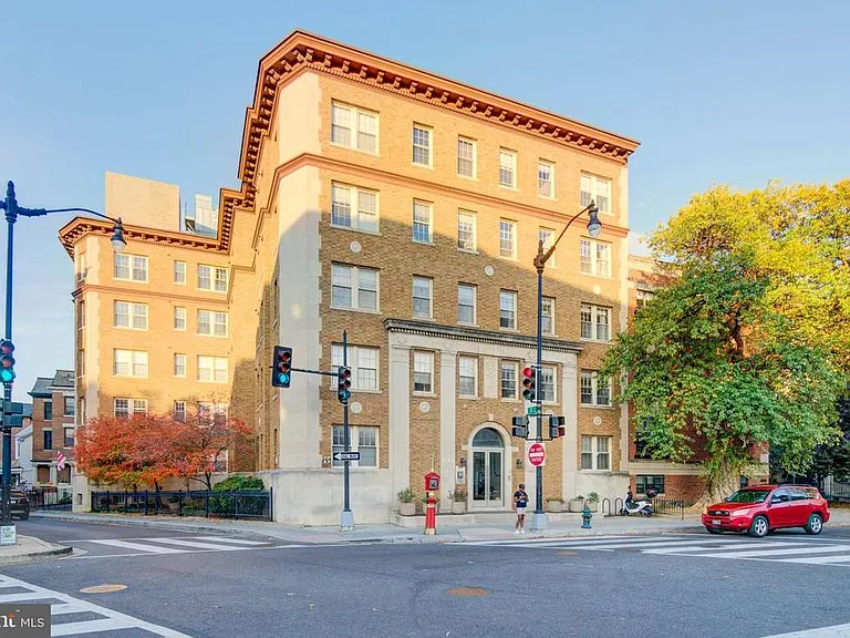1673 Park Rd NW #B2-2 — Photo 15