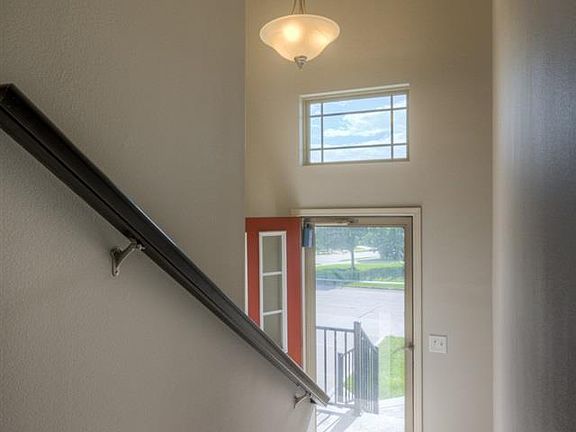 3rd image of 5032 N 161st St
