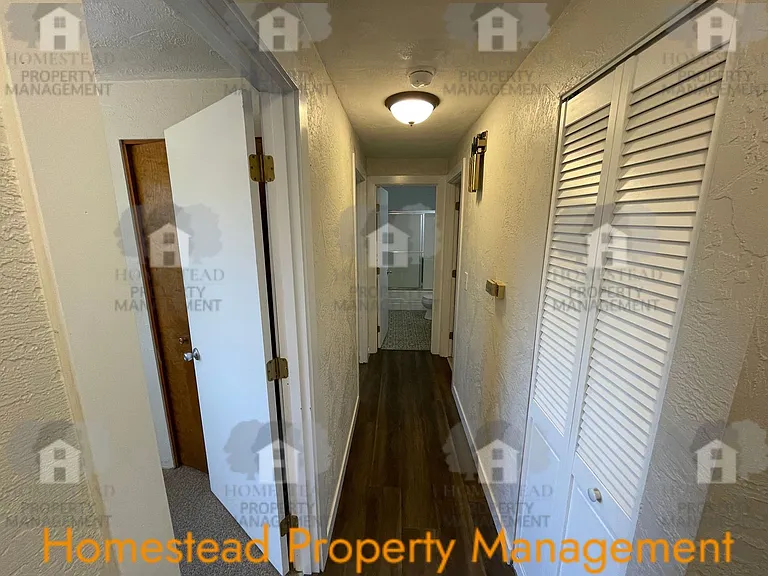 130 Cottonwood Ct — Photo 9