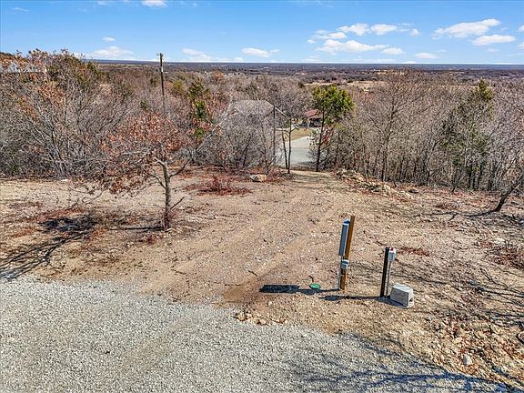 3rd image of 112 Valley View Ct