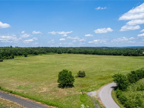 2614 Frazier Rd, Hartford, AR 72938