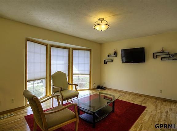 4th image of 6424 N 80th Avenue Cir