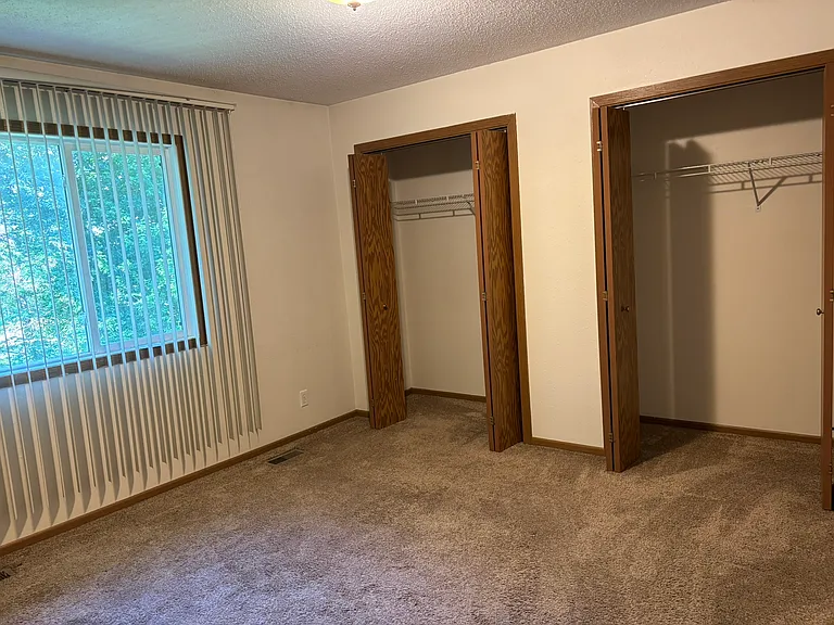 914 1st Ave N #3 — Photo 9