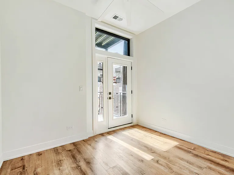 1502 N Hudson Ave #1R — Photo 5