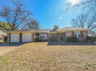1206 4th St, Granbury, TX 76048