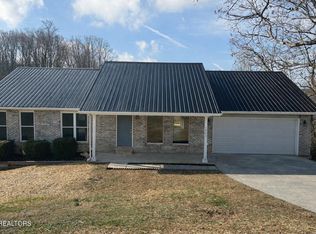 1203 Clendenen Rd, Maryville, TN 37801