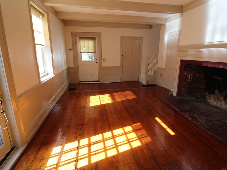 1st image of 1 1/2 Fruit St