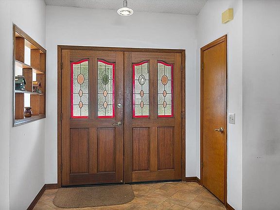 2nd image of 694 Aleida Dr