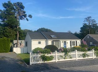 16 Oak St, Dennis Port, MA 02639