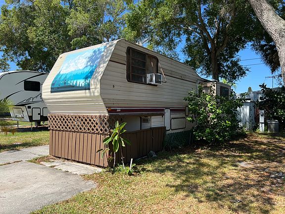 2nd image of 2946 Gulf To Bay Blvd #18