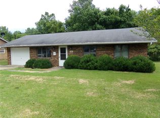 612 N 29th St, Herrin, IL 62948