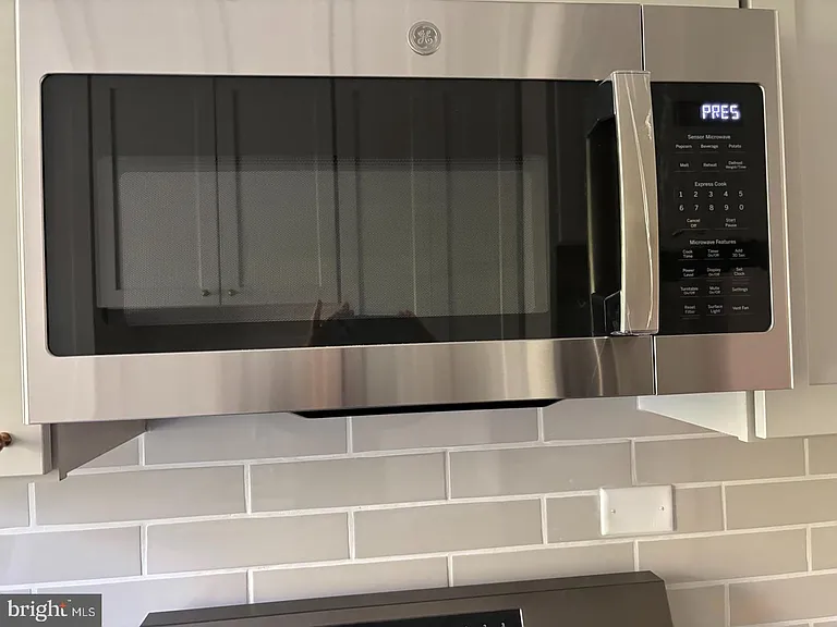 106 N George Mason Dr #4 — Photo 8