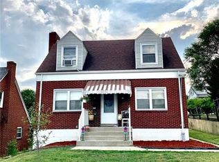 1055 Athalia Ave, Monessen, PA 15062