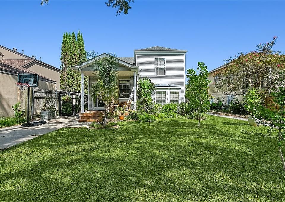 1st image of 5673 Woodlawn Pl