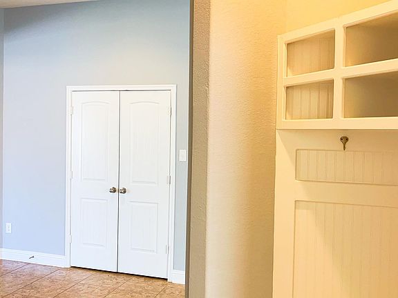 5th image of 4821 Piares Ln