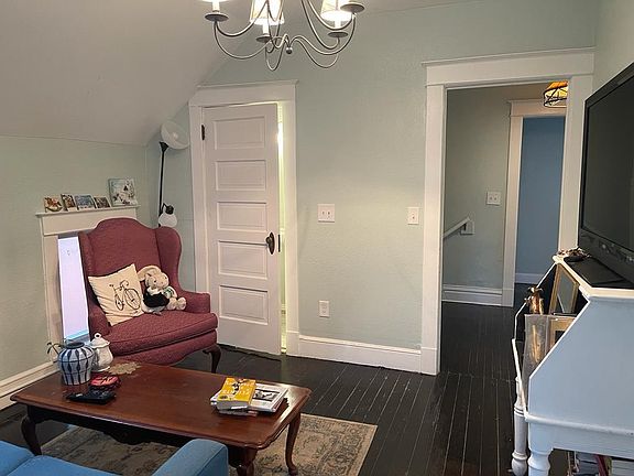 5th image of 101 E 4th Ave Floor 2