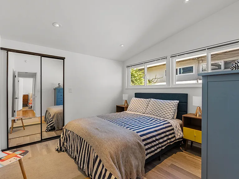 1251 Devon Ln — Photo 21