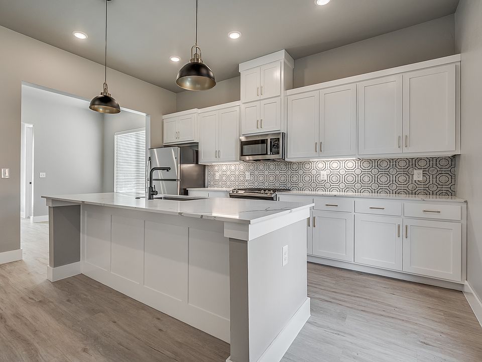 1st image of 2616 Crescent Ave #1