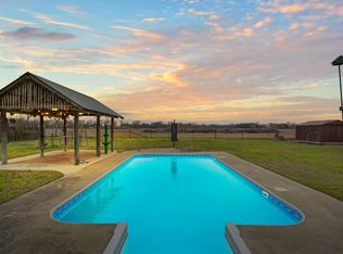 358 Lake Placid Dr, Seguin, TX 78155