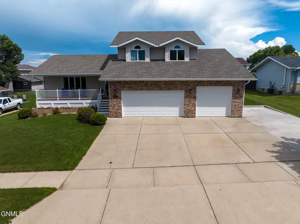 1304 5th Ave NE, Mandan, ND 58554