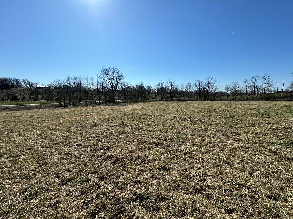 2nd image of 740 Locust Fork Rd