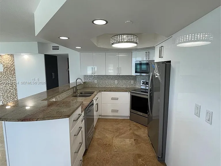 8911 Collins Ave #505 — Photo 11