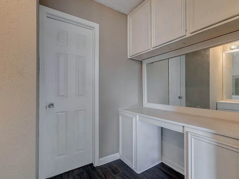 7140 S Dairy Ashford Rd — Photo 25