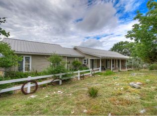 188 Victoria Dr, Kerrville, TX 78028