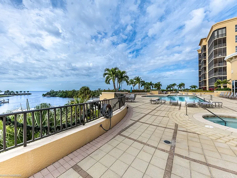 3313 Sunset Key Cir #402 — Photo 48