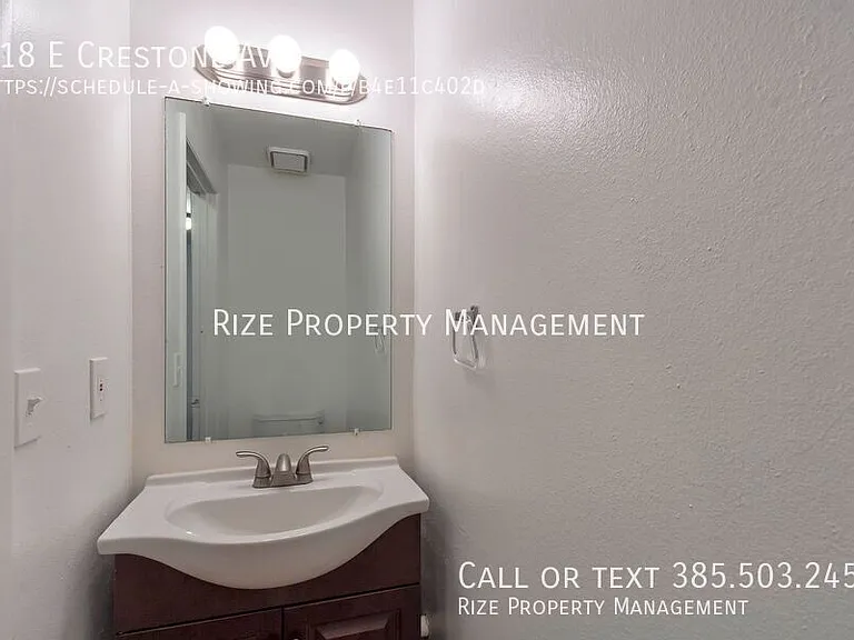218 E Crestone Ave — Photo 5
