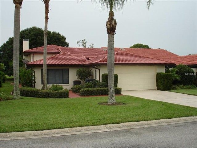 1st image of 2660 Clubhouse Dr