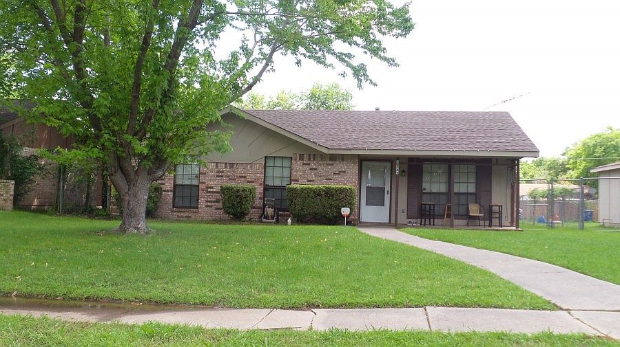 1st image of 10346 Cricket Dr