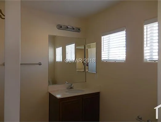 4738 Golden Shimmer Ave — Photo 9