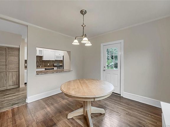 5th image of 6 Hunt Ave