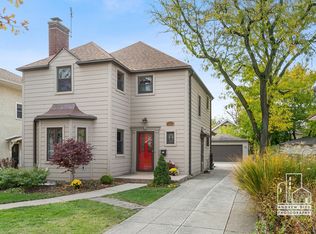 156 N Park Rd, La Grange, IL 60525