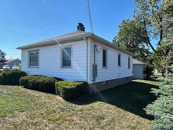 4th image of 1292 Claremont Ave