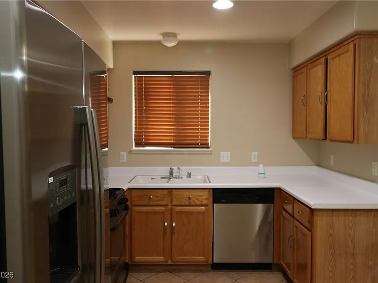 741 Spotted Eagle St — Photo 6