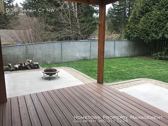 4th image of 936 Sarah Ct NW