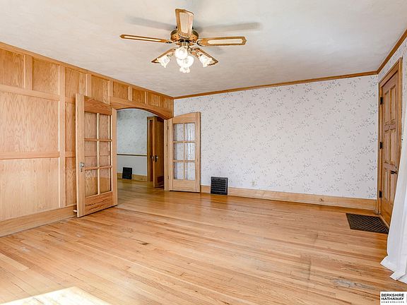 4th image of 3233 Avenue C