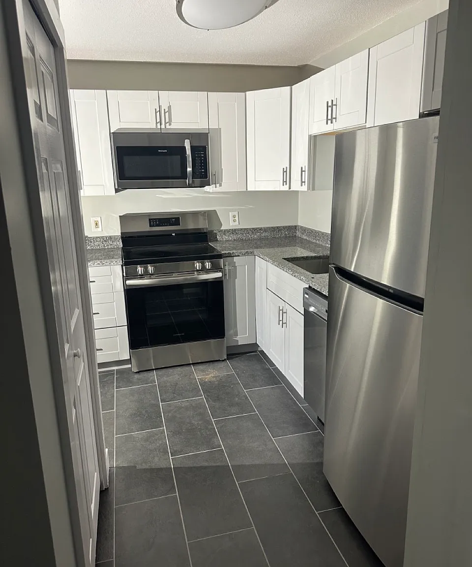 1 bed, 700 sqft, $1,300 — Photo 1