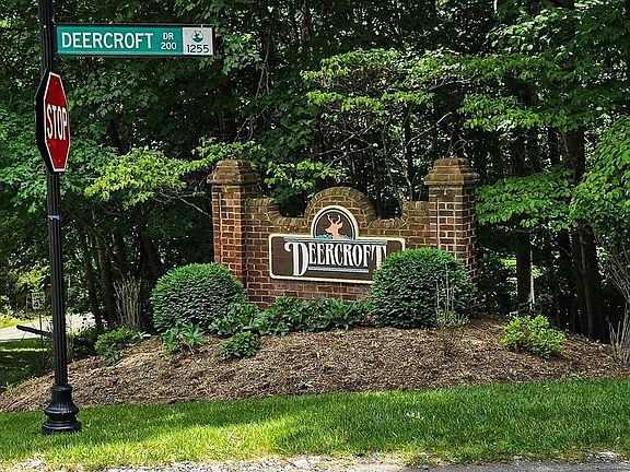 5th image of 511 Wood Haven Ct