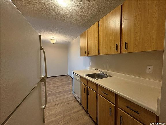 2nd image of UNIT 303-1140 9th AVENUE NE