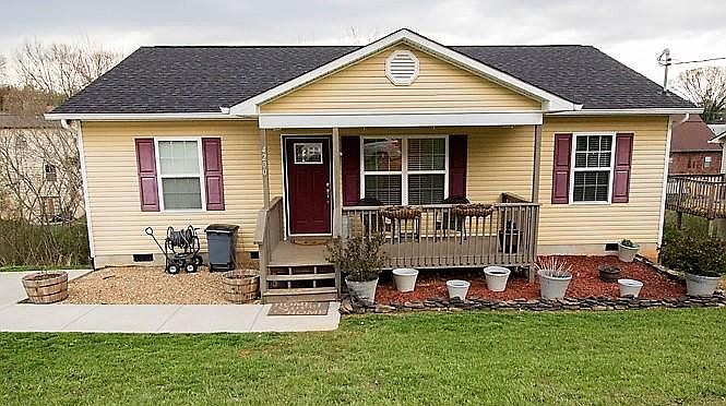 1st image of 4200 Larigo Dr