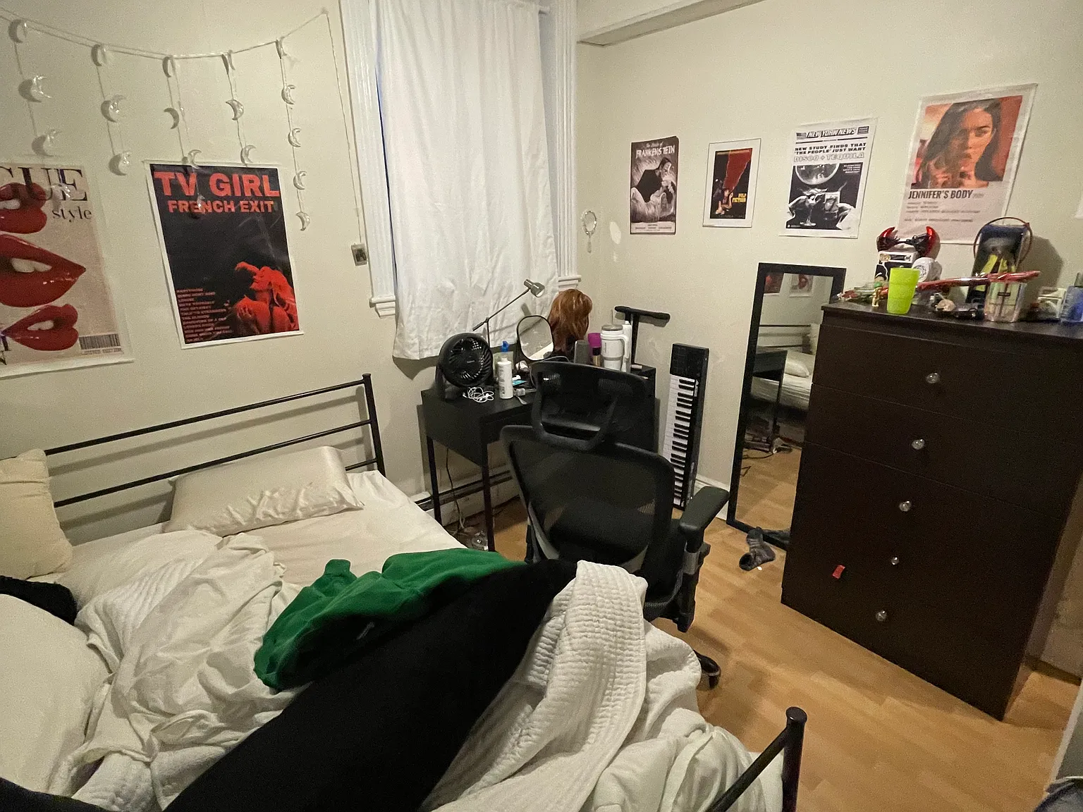 2 bed, 999 sqft, $3,500 — Photo 4