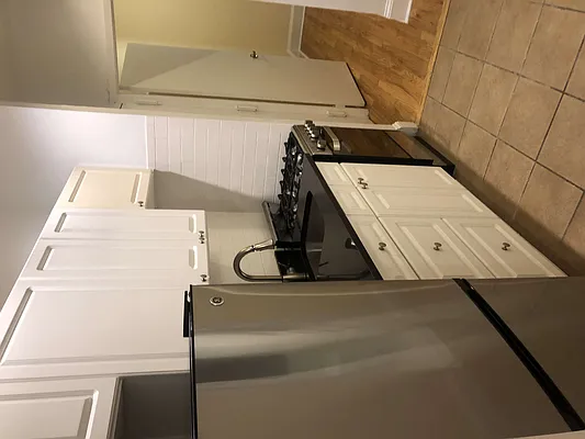 Rented by Waverly Realty Associates | media 45