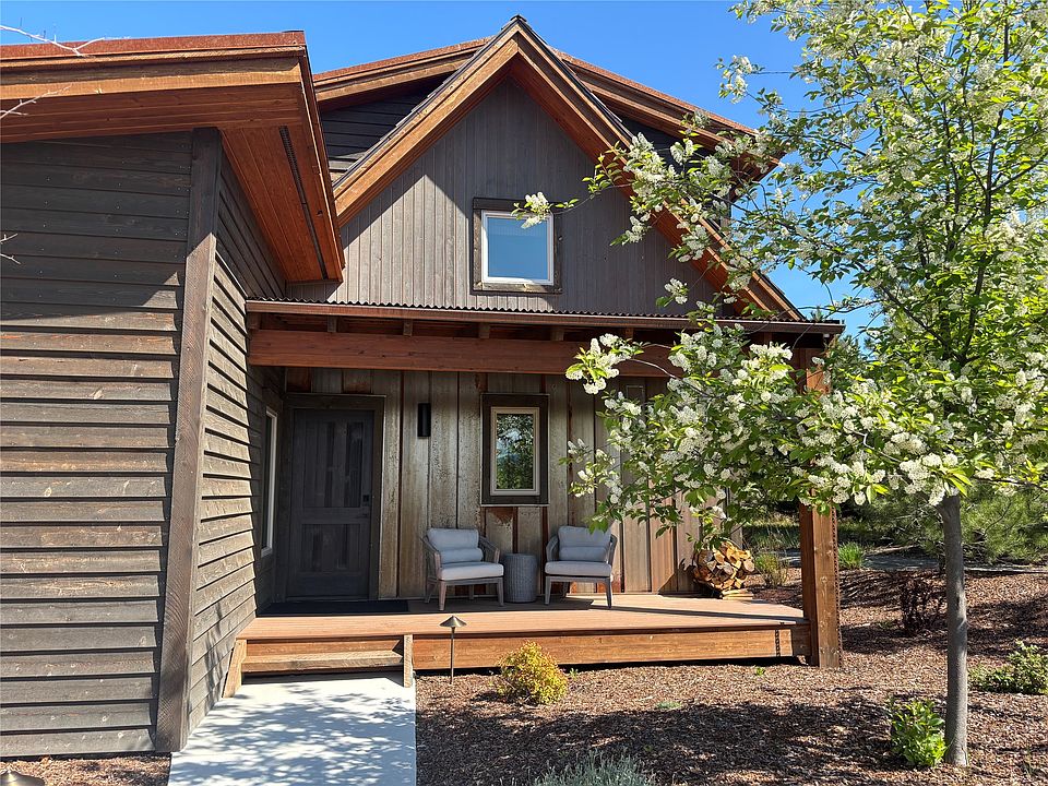 1st image of 74 Park Cottage Way