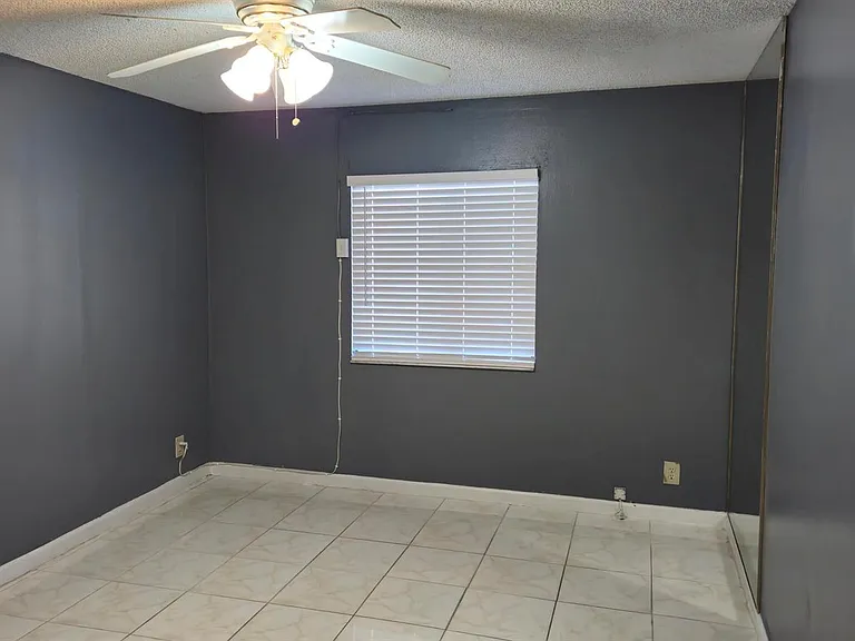 7875 Tam Oshanter Blvd — Photo 15