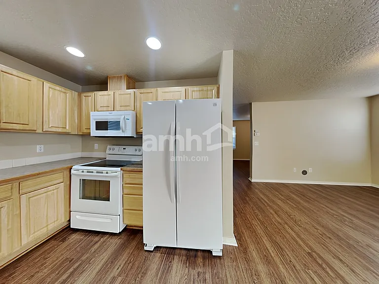 9517 W Shelborne Dr — Photo 4
