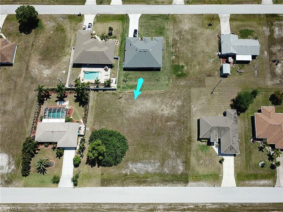 1st image of 412 NW 15th Ter