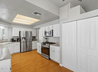 9845 N Meadow Flower Pl, Tucson, AZ 85742